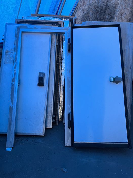 Двери для промышленных холодильных камер