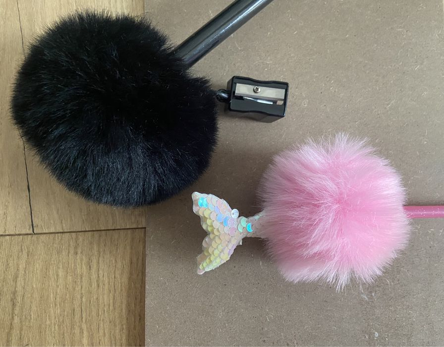 Planer-tablica zmazywalna,ozdobny dlugopis i gruby ołówek z temperówką