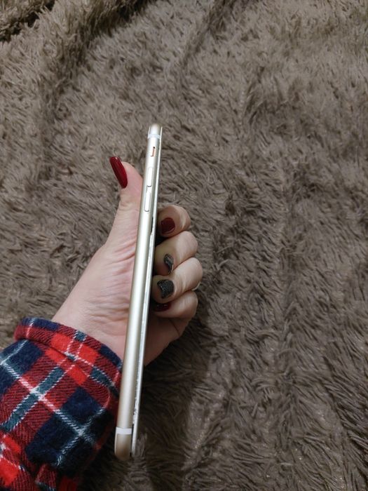 iPhone 6 s не вмикається на запчастини