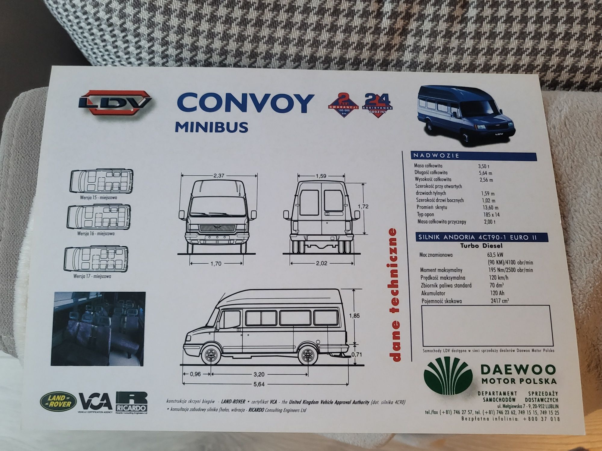 Prospekt LDV Convoy minibus