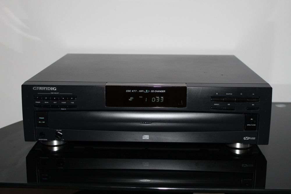 GRUNDIG CDC 477 Zmieniarka odtwarzacz CD na 5 płyt segment Wysyłka