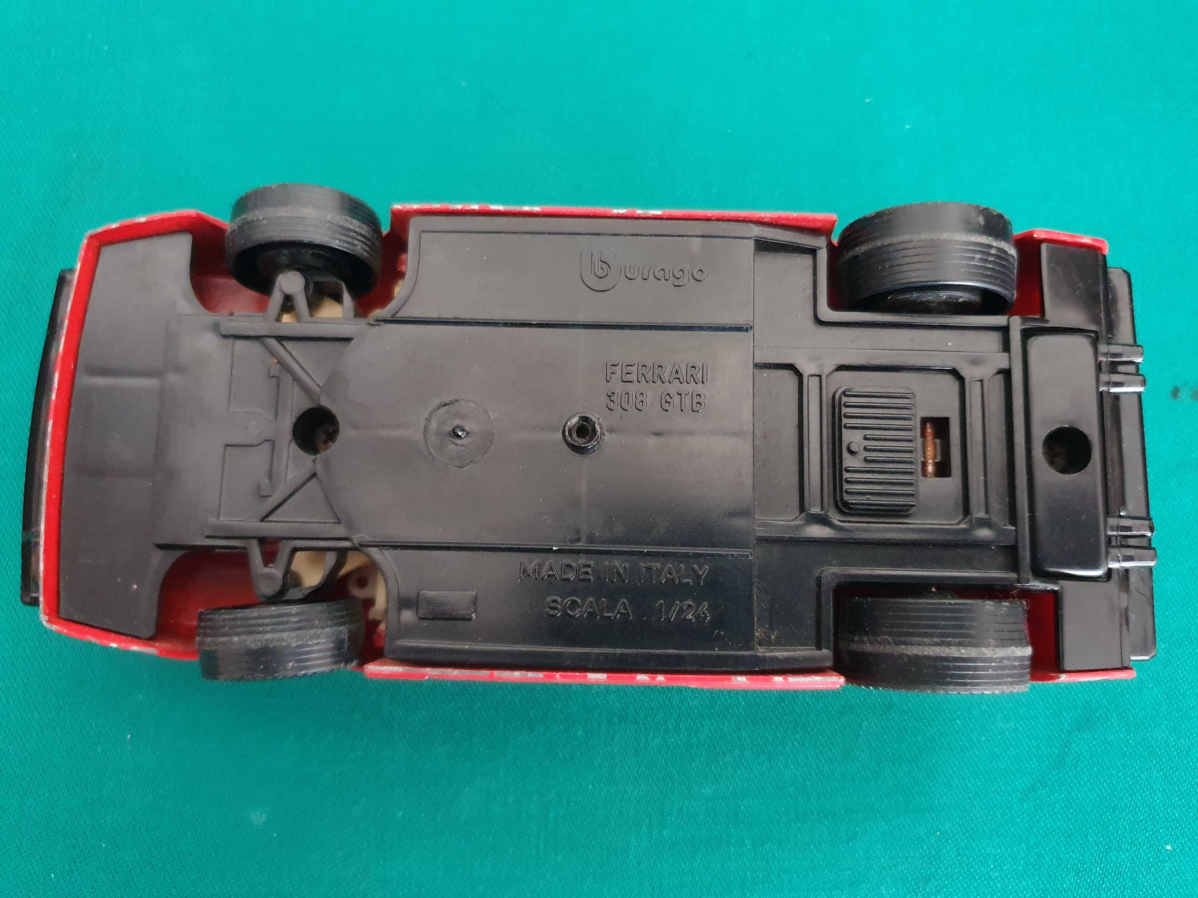Ferrari 308 GTB - BURAGO, escala 1:24, anos 80 - Italy