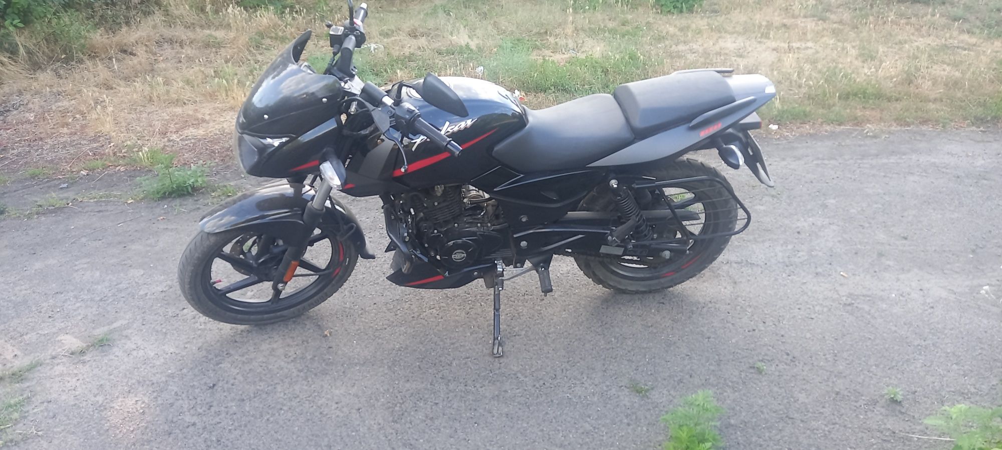 Мотоцикл пульсар 180
