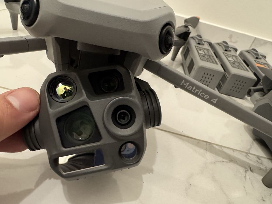 Запчастини Matrice 4T на розбір