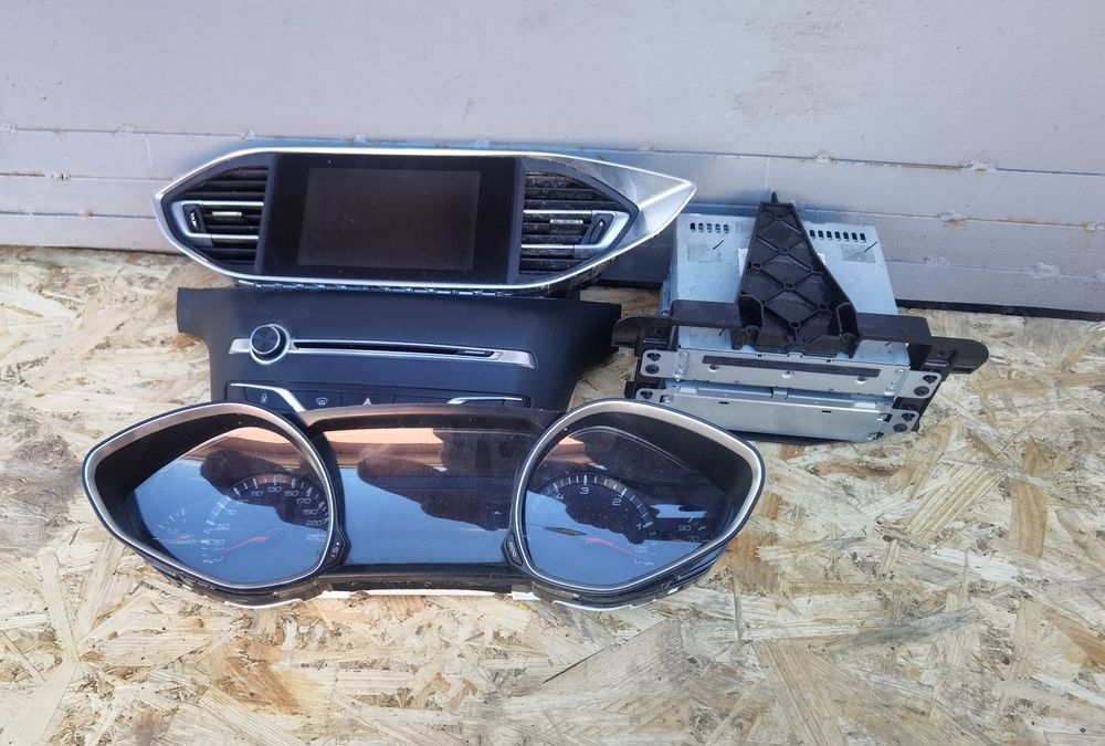 Peugeot 308 t9 навігація.