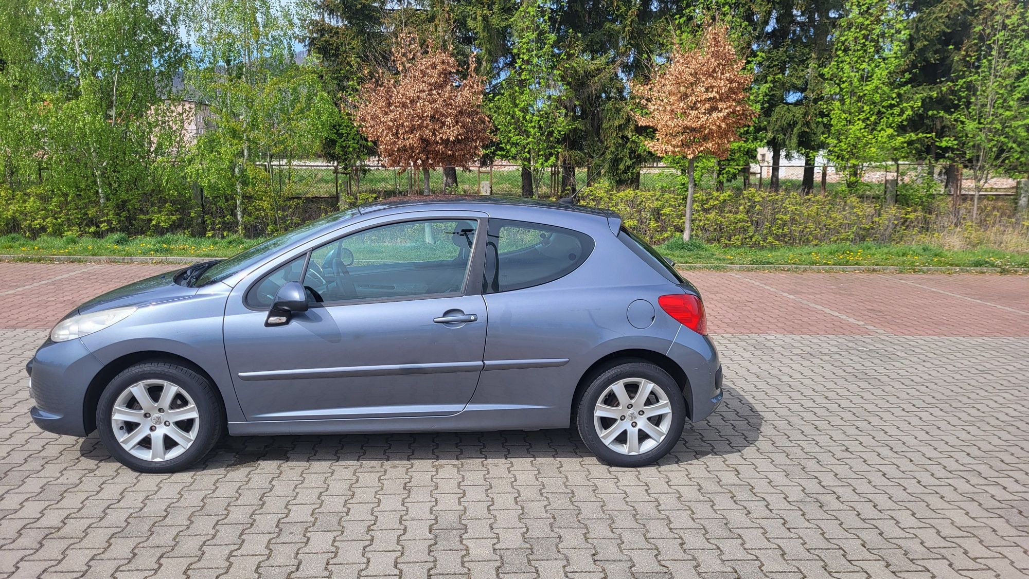 Peugot 207 1.6 hdi (bez DPF) bezwypadkowy prywatnie