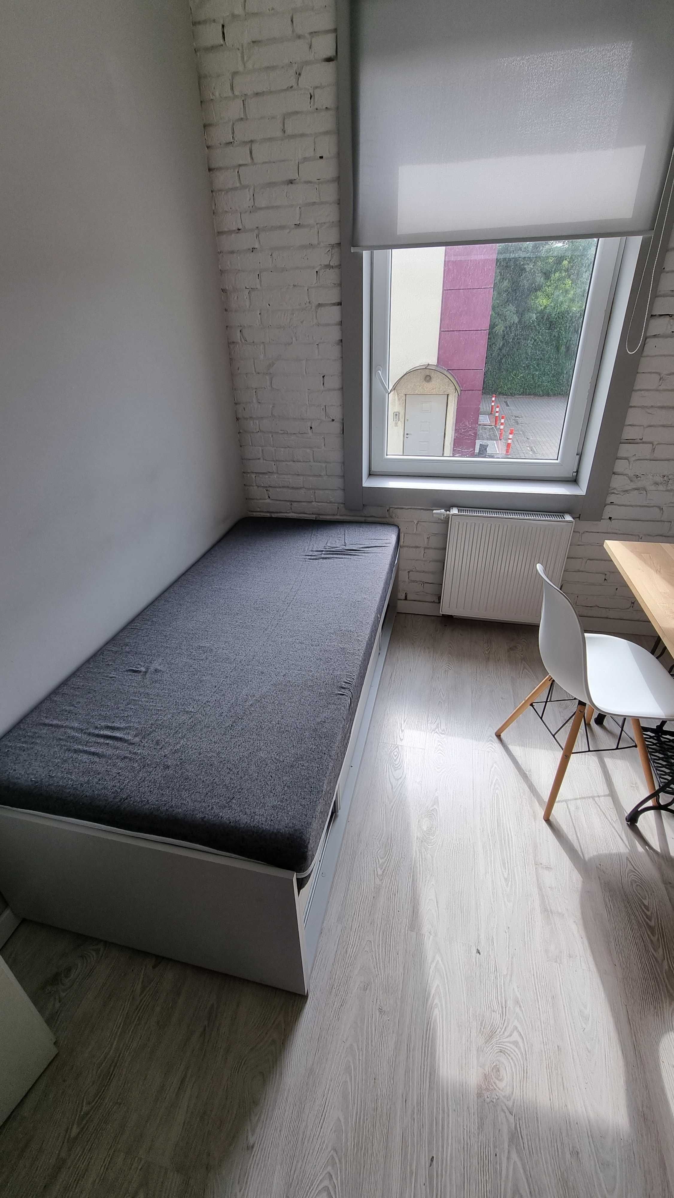 wynajmę pokój w mieszkaniu studenckim