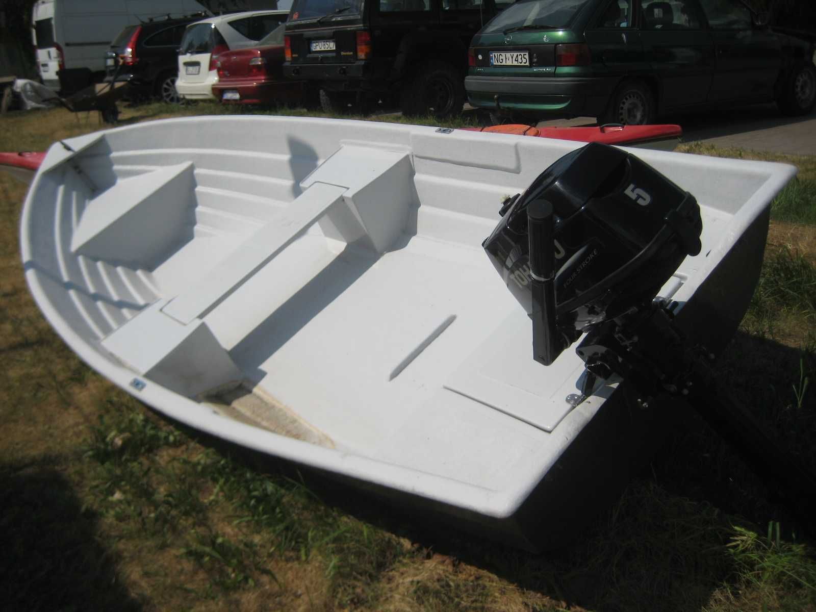 łódka motorowa wiosłowa