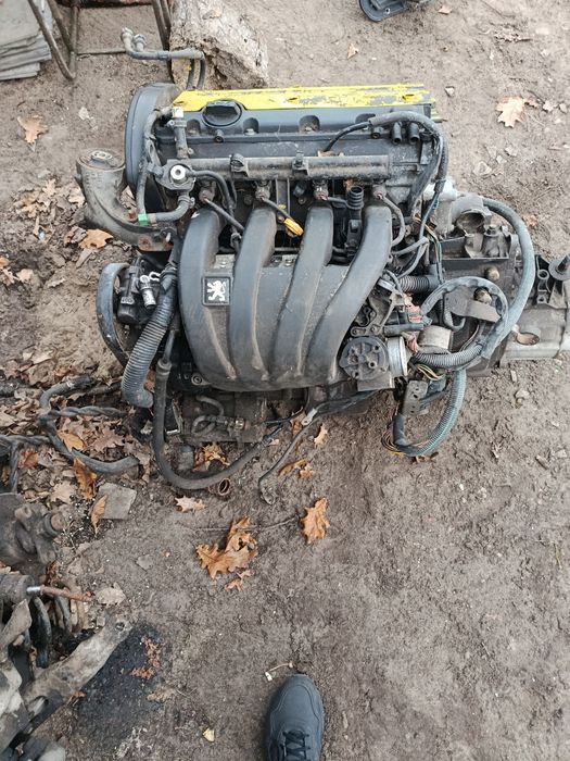 Двигун peugeot 406 2.0 бензин в зборі з коробкою
