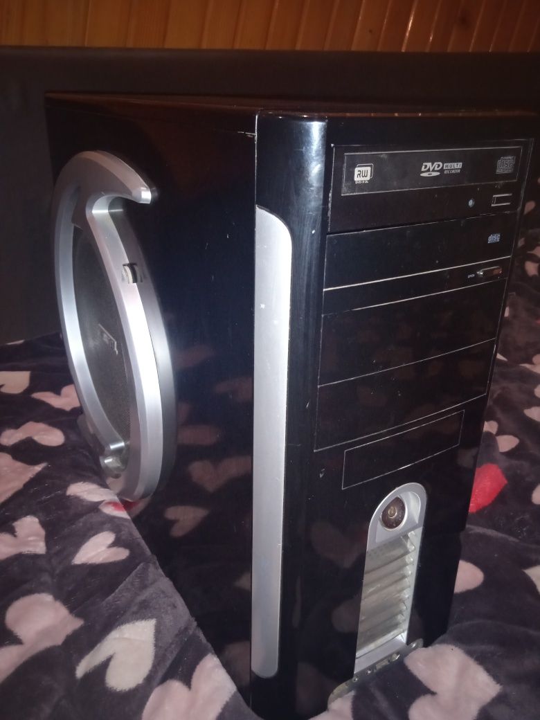 6 Ядер!FX-6100 3.30Ghz, 8 GB, R9 280 3 GB GDDR5