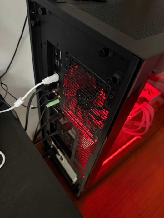 Mocny komputer gamingowy i7-14700KF + RX 7800 XT, 32GB RAM, 1TB SSD