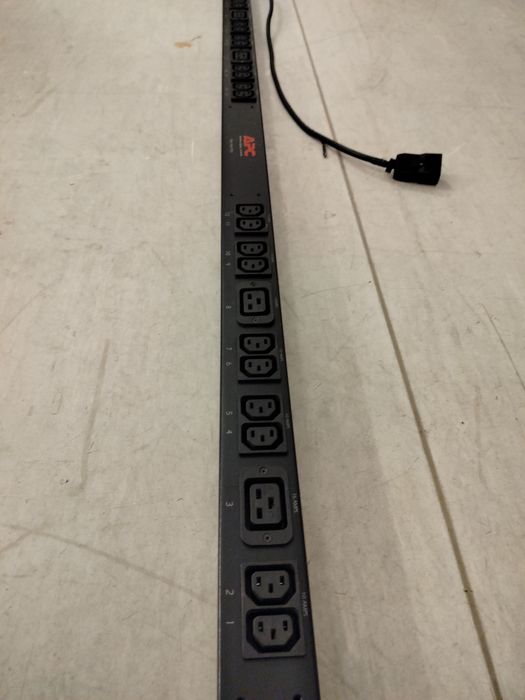 APC BasicRack PDU AP7551