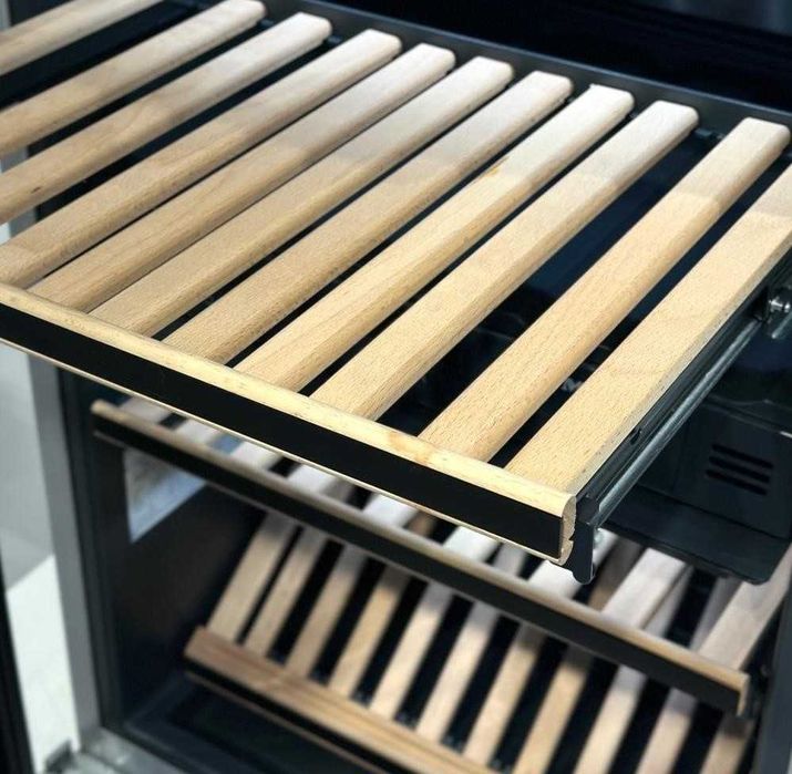 Винна шафа Miele / Мілле KWT 6422 iG / 2 зони, 104 л, вбудована
