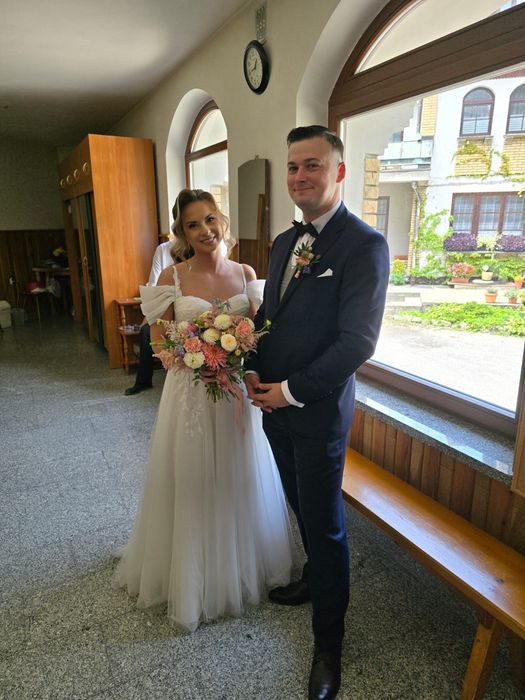 Piękna suknia ślubna
