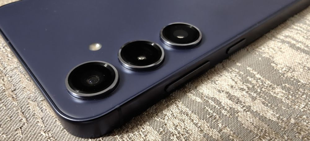 Samsung Galaxy s24 Plus