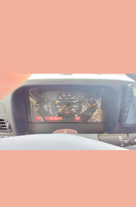 Ładny kamper Hymer Mercedes