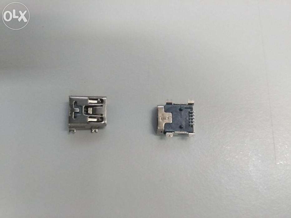 ELT008 - 28 tomadas socket MiniUSB fêmea