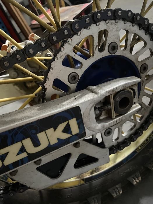 Suzuki RMZ 250 sem folgas inpecavel