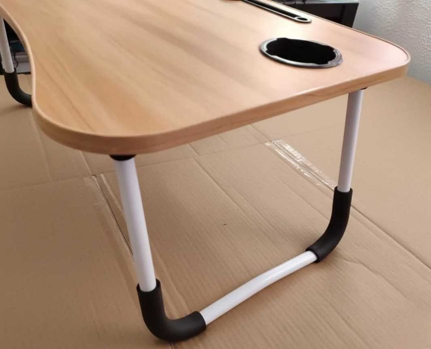 Стол для ноутбука и планшета .складной 60х40х28/ столик дя сніданку