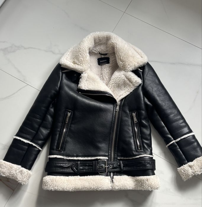 Kożuch rozmiar S stradivarius