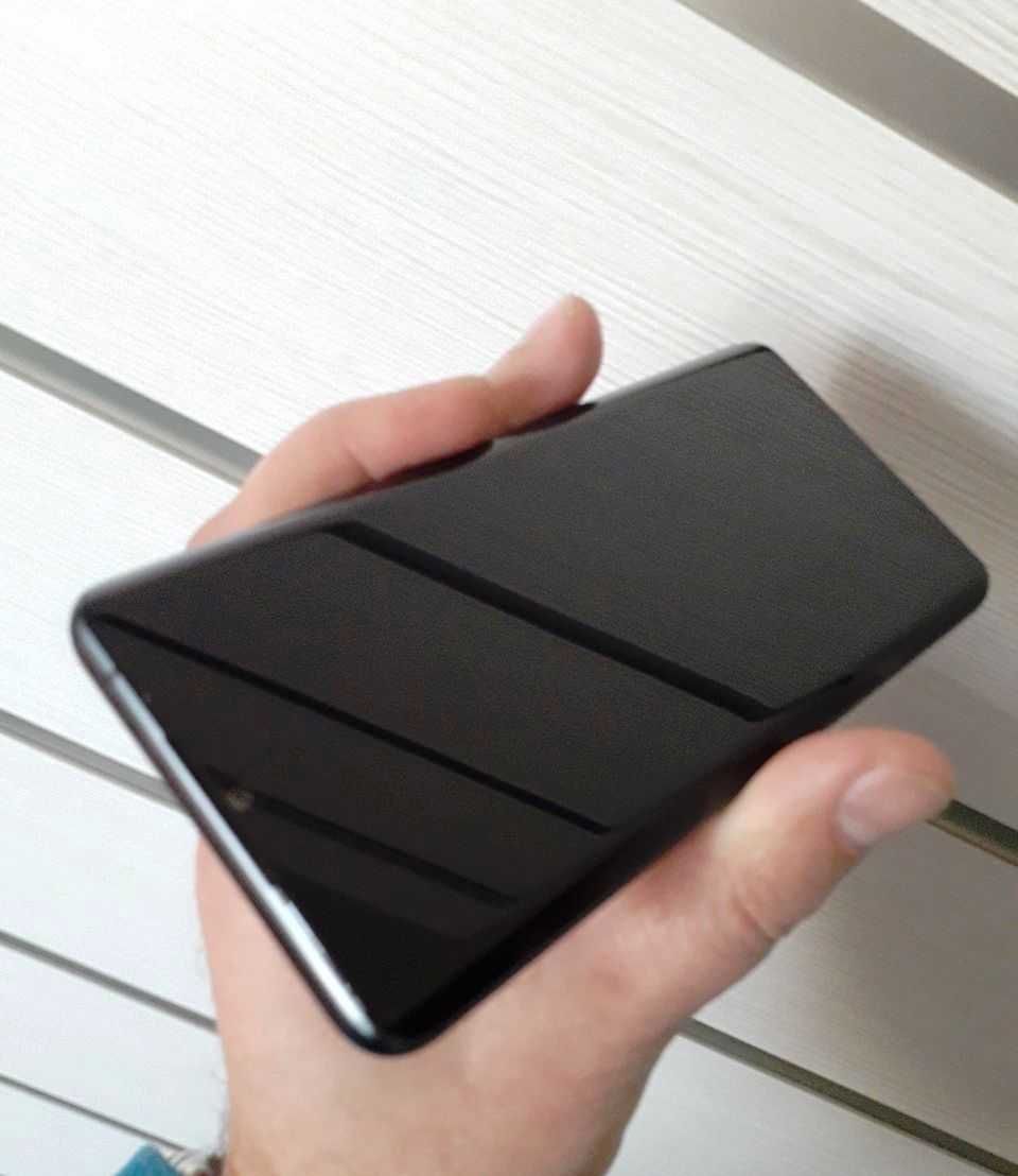 смартфон Xiaomi Mi Note 10  идеальное состояние