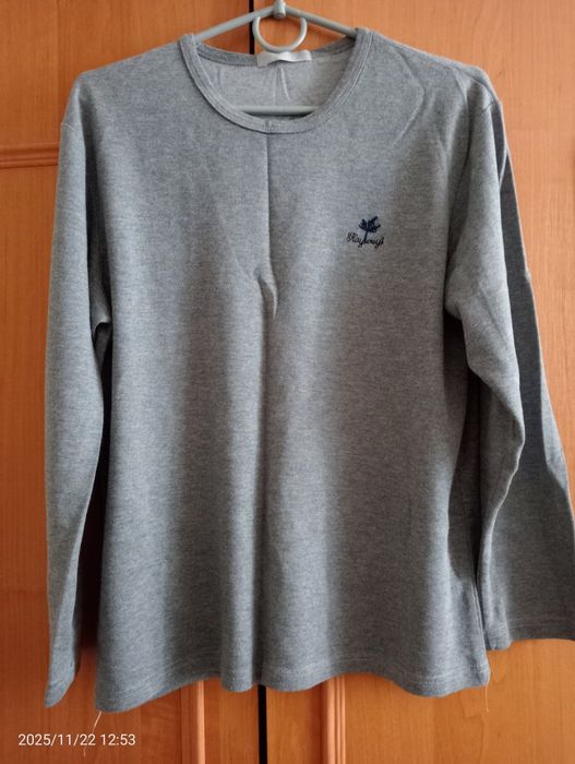 Жіночий і чоловічий одяг