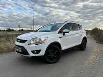 Ford Kuga stan bardzo dobry bezwypadkowa