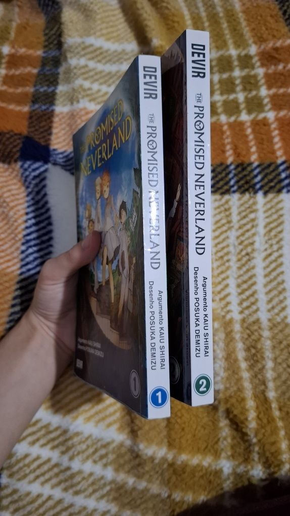 Mangá - The Promised Neverland volume 1 e 2