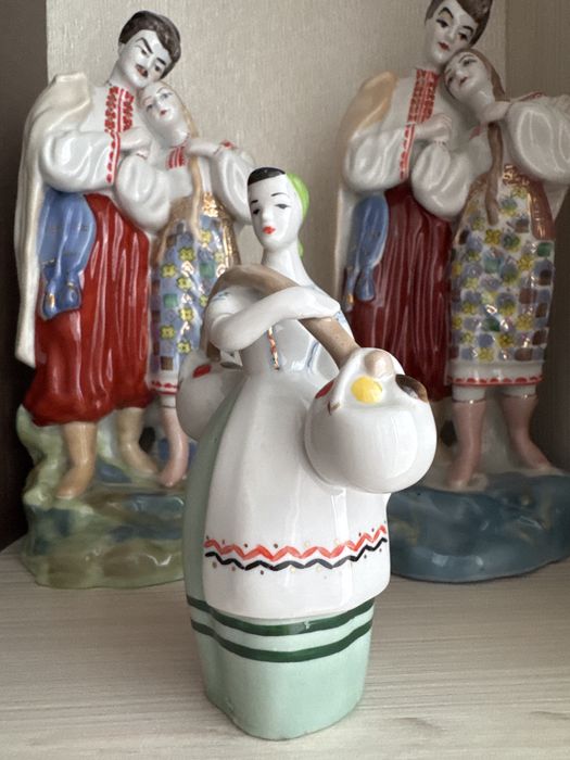 Фарфор Статуэтки Одарка та Карась Пара