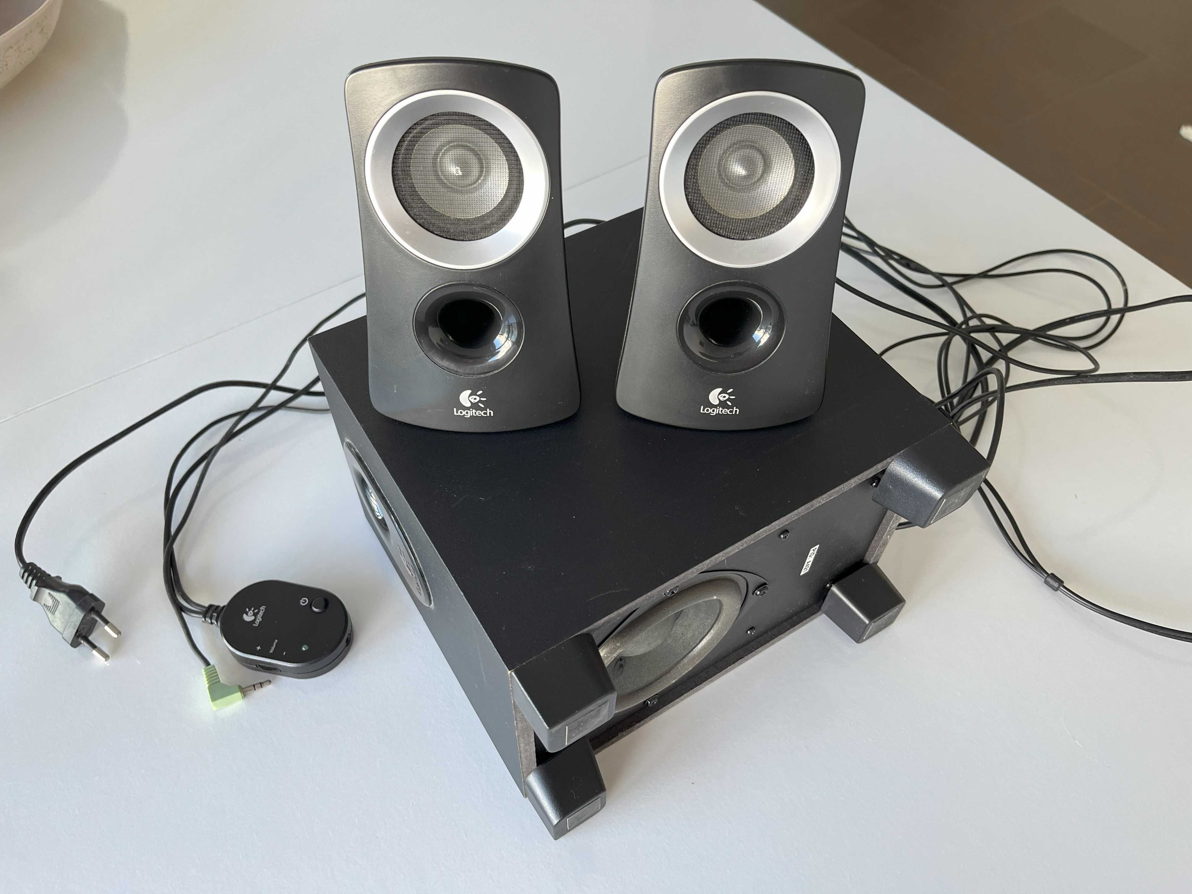 Colunas 2.1 Logitech Z313