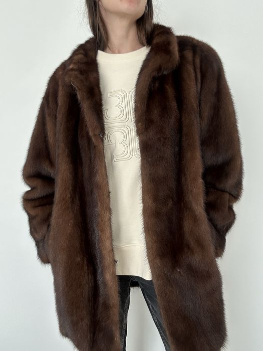 Норкова шуба. шуба натуральна.