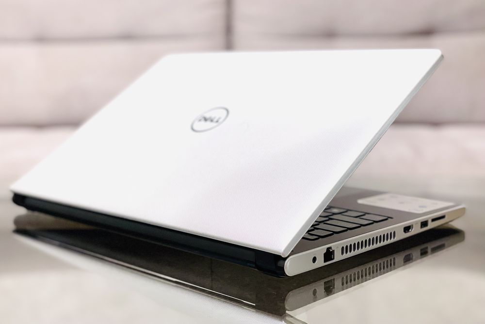 Dell Inspiron/FHD/IPS/i7-6500U/3.1 GHz/8 ГБ/SSD 256/Radeon R5 M335/4ГБ