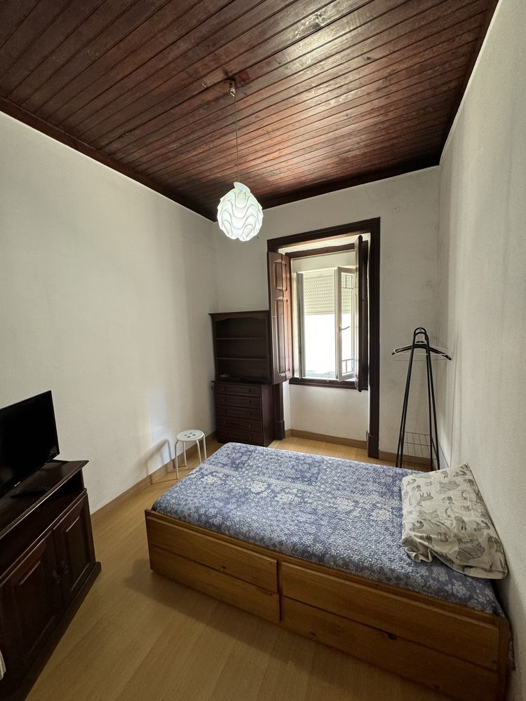 Quarto para arrenda  barreiro 350 euros
