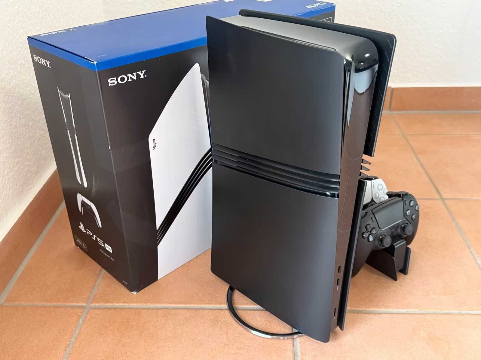 PlayStation 5 Pro 2TB i 2 pady