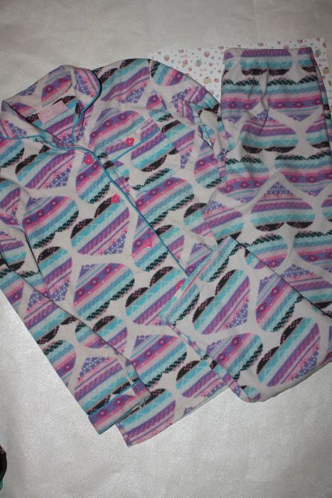 Флисовая пижама девочке 11/12лет отличное состояние