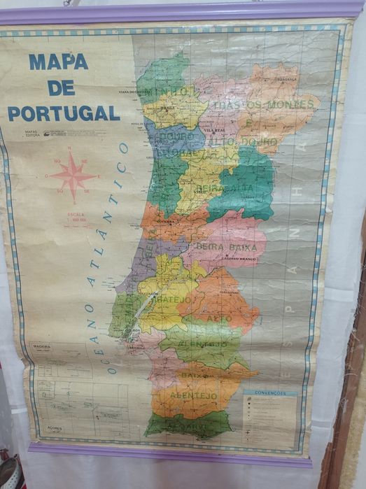 Antigo mapa escolar de Portugal