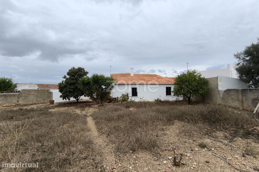 Moradia com Terreno em Sta Vitória, Tranquilidade e Espaço no Alent...