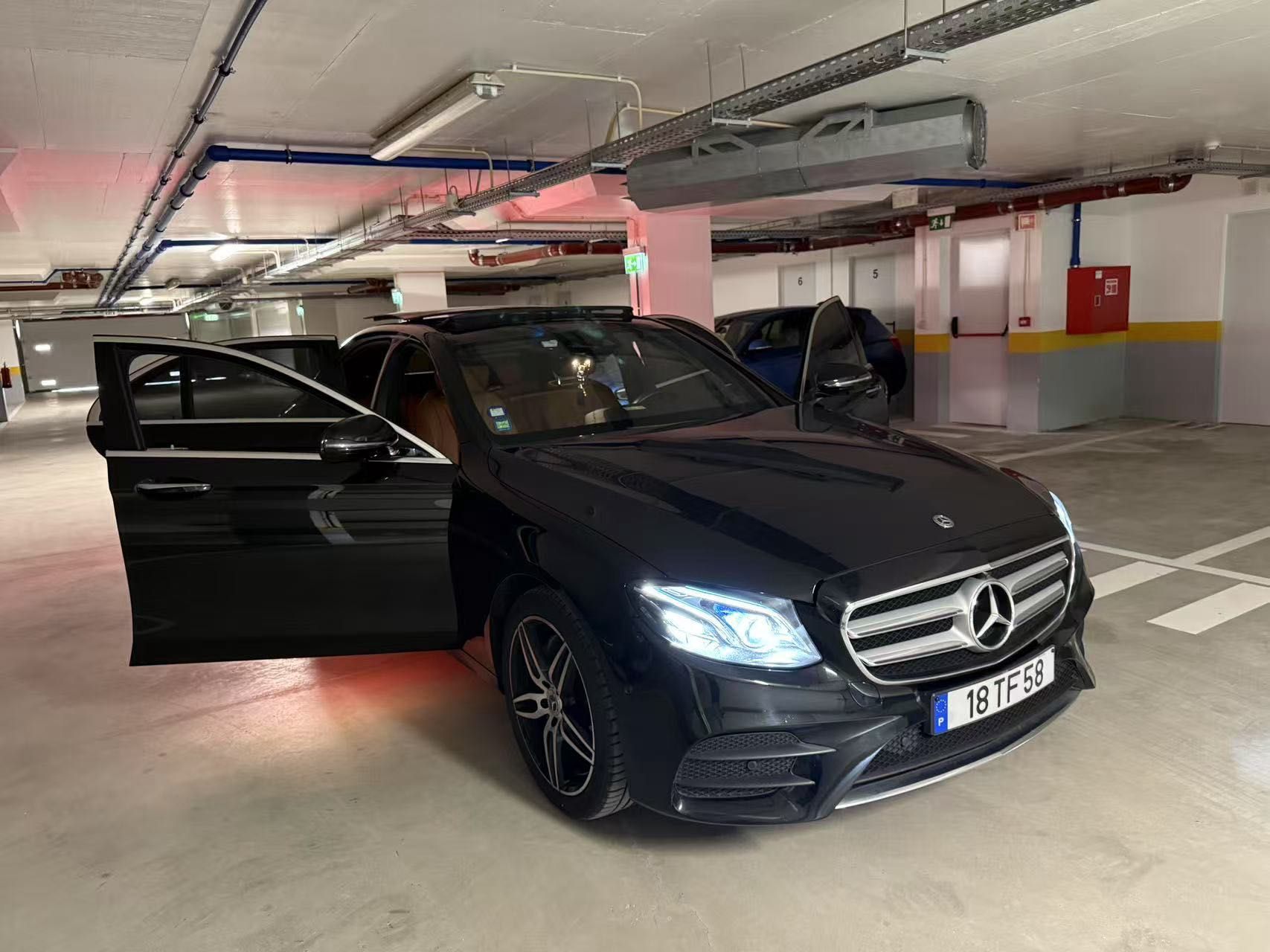 Mercedes-Benz e220 versão top AG sports  2017, 80.000 km