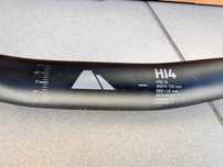 NOWA! Kierownica Canyon H14, lekka, 720 mm