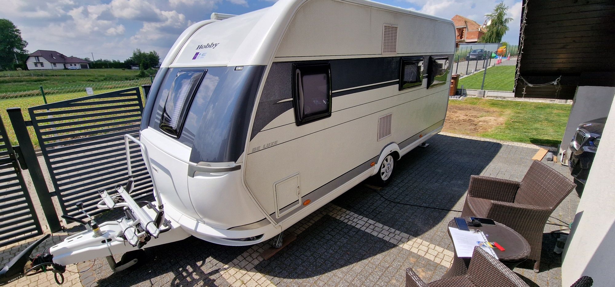 Przyczepa kempingowa Hobby 460Ufe Deluxe na wynajem