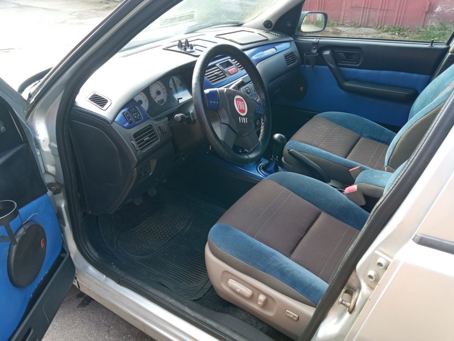 Надійний і зручний автомобіль Фіат Тіпо -