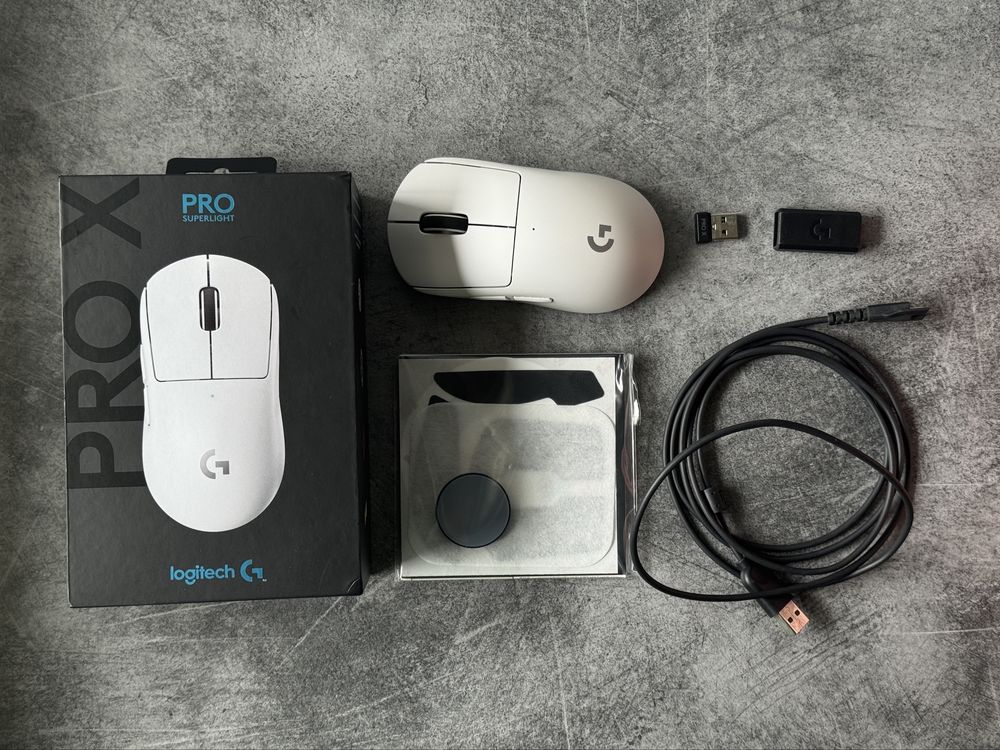 Mysz Gamingowa Logitech PRO Superlight | Cały zestaw | Idealny stan