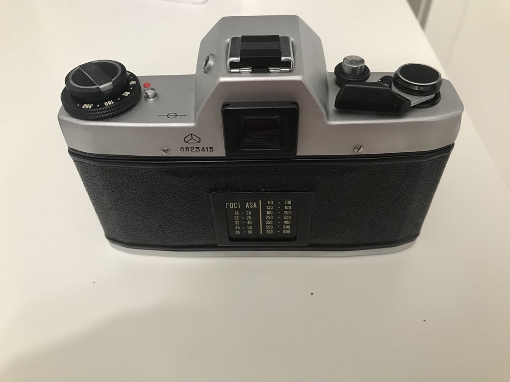 Aparat fotograficzny Kiev-19 wraz z oryginalnym futerałem