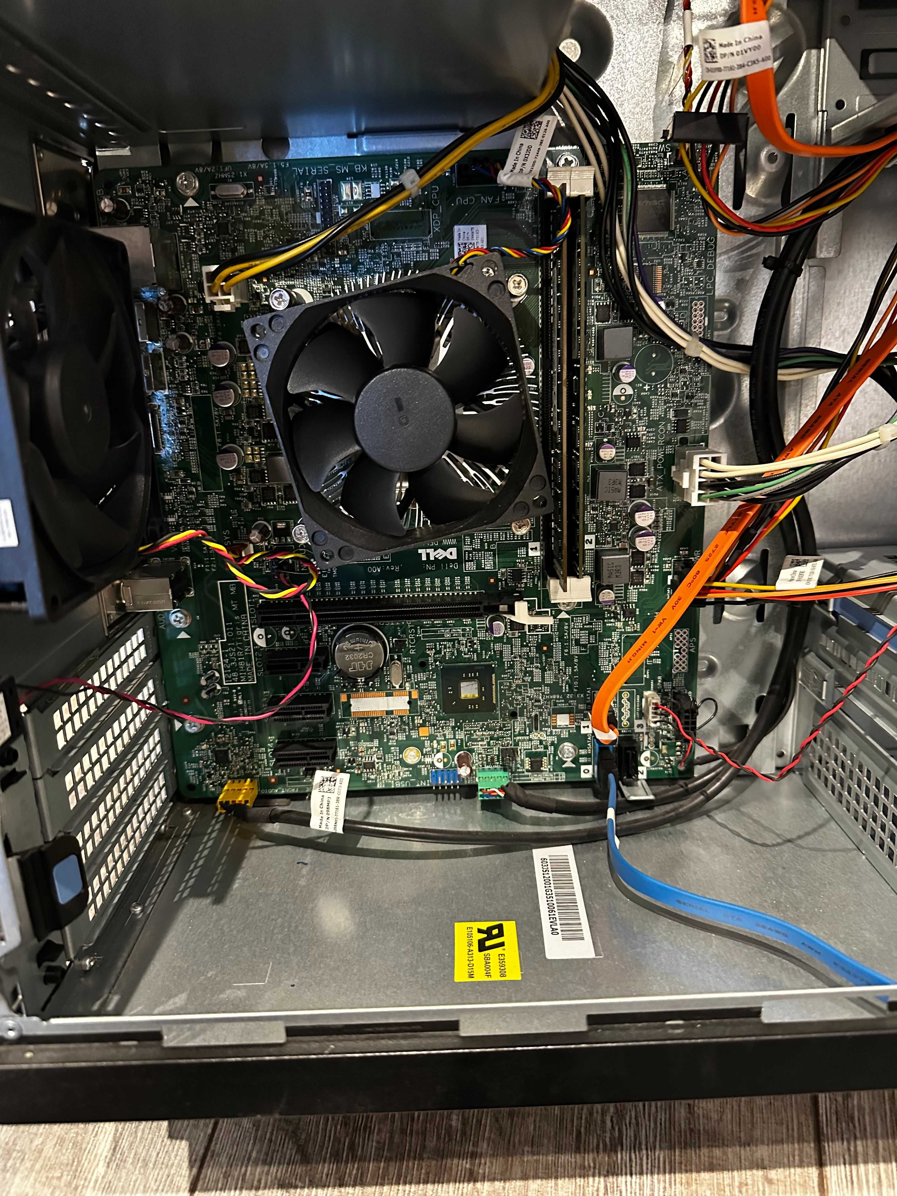 Komputer stacjonarny PC Dell Optiplex 3020 MT Win 10 pro 8gb ssd