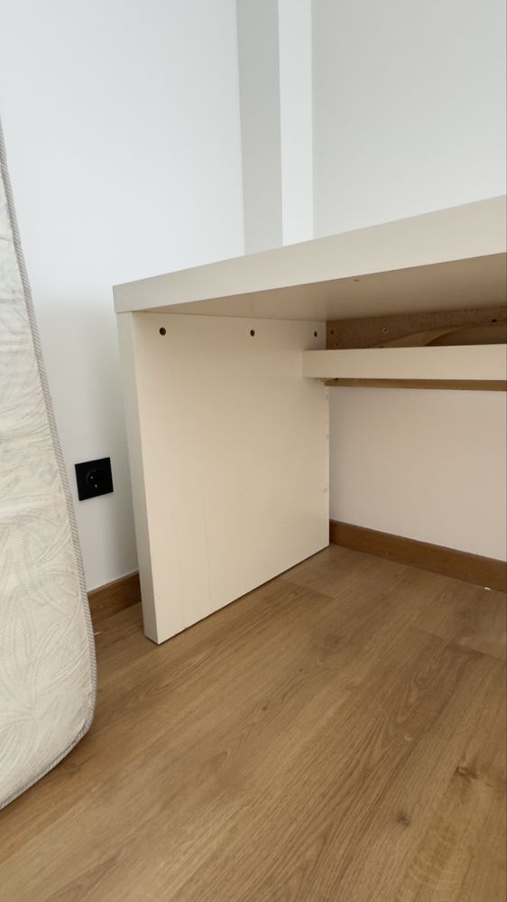 Secretaria mesa IKEA branca