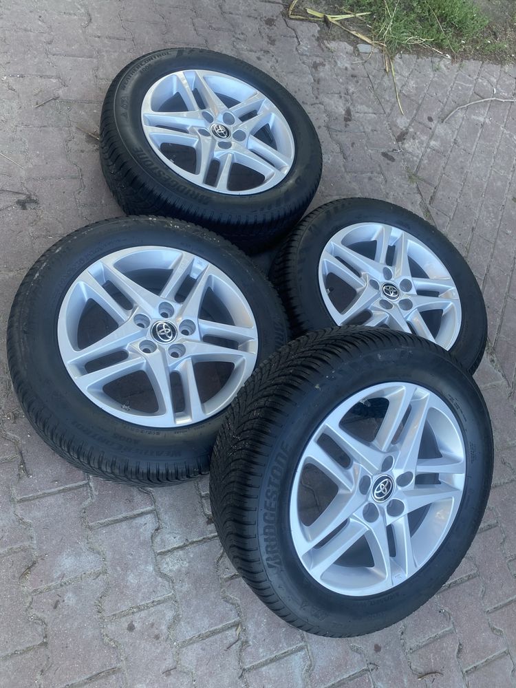 Колеса/диски оригінал Toyota 5/114.3 r17+215/60 17 2023рік