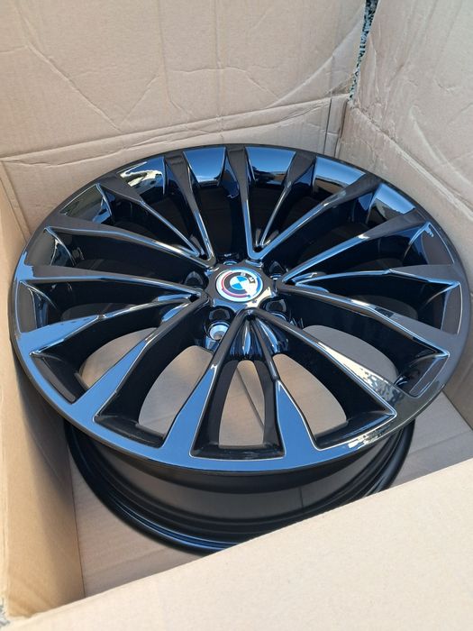 Komplet nowe felgi BMW 5 G30 G31 8j r18 et30