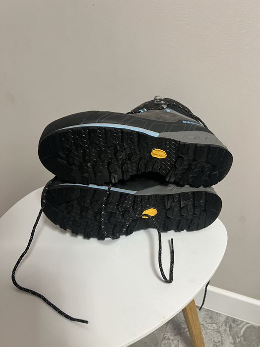 Трекінгове жіноче взуття MAMMUT 40 розмір