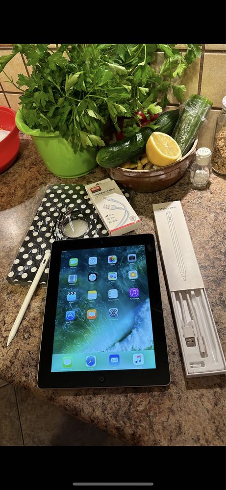 Tablet iPad Apple + nowy rysik + nowe etui + nowa folia - cały zestaw