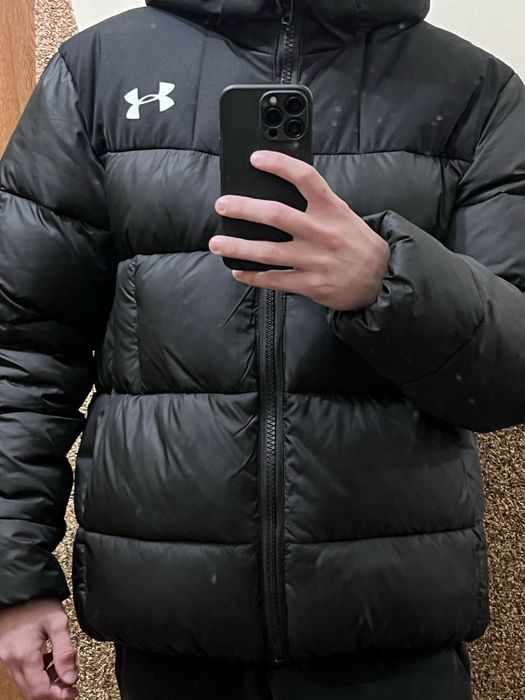 Чоловіча куртка Under Armour, чорна, розмір S
